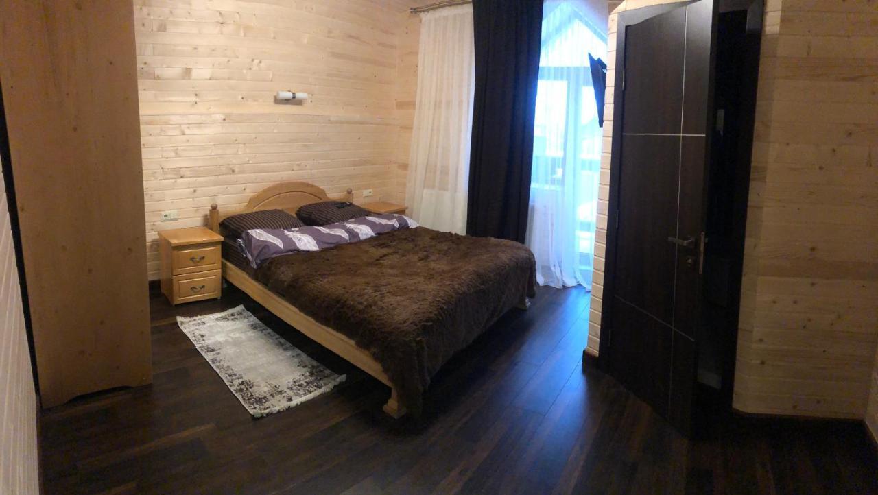 Опришок Hotel Poljanicja Kültér fotó