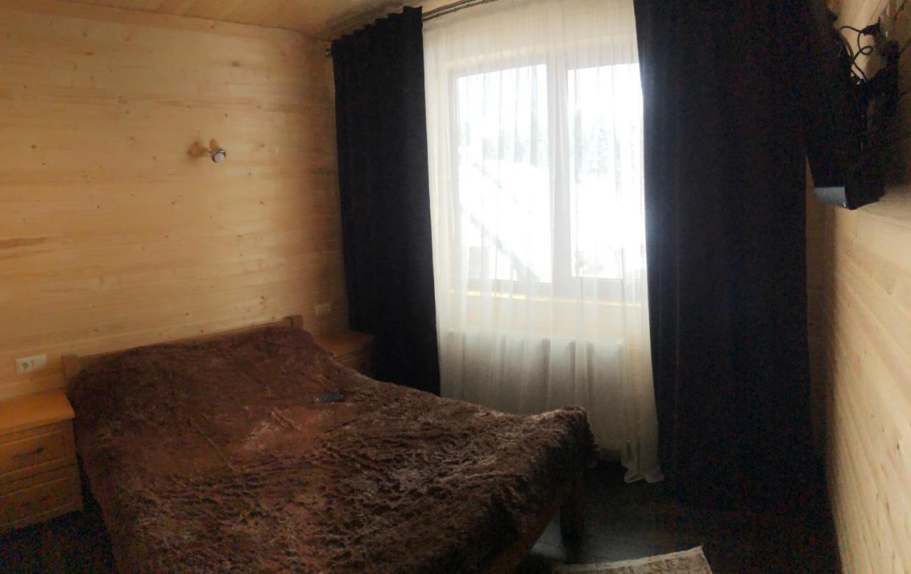 Опришок Hotel Poljanicja Kültér fotó