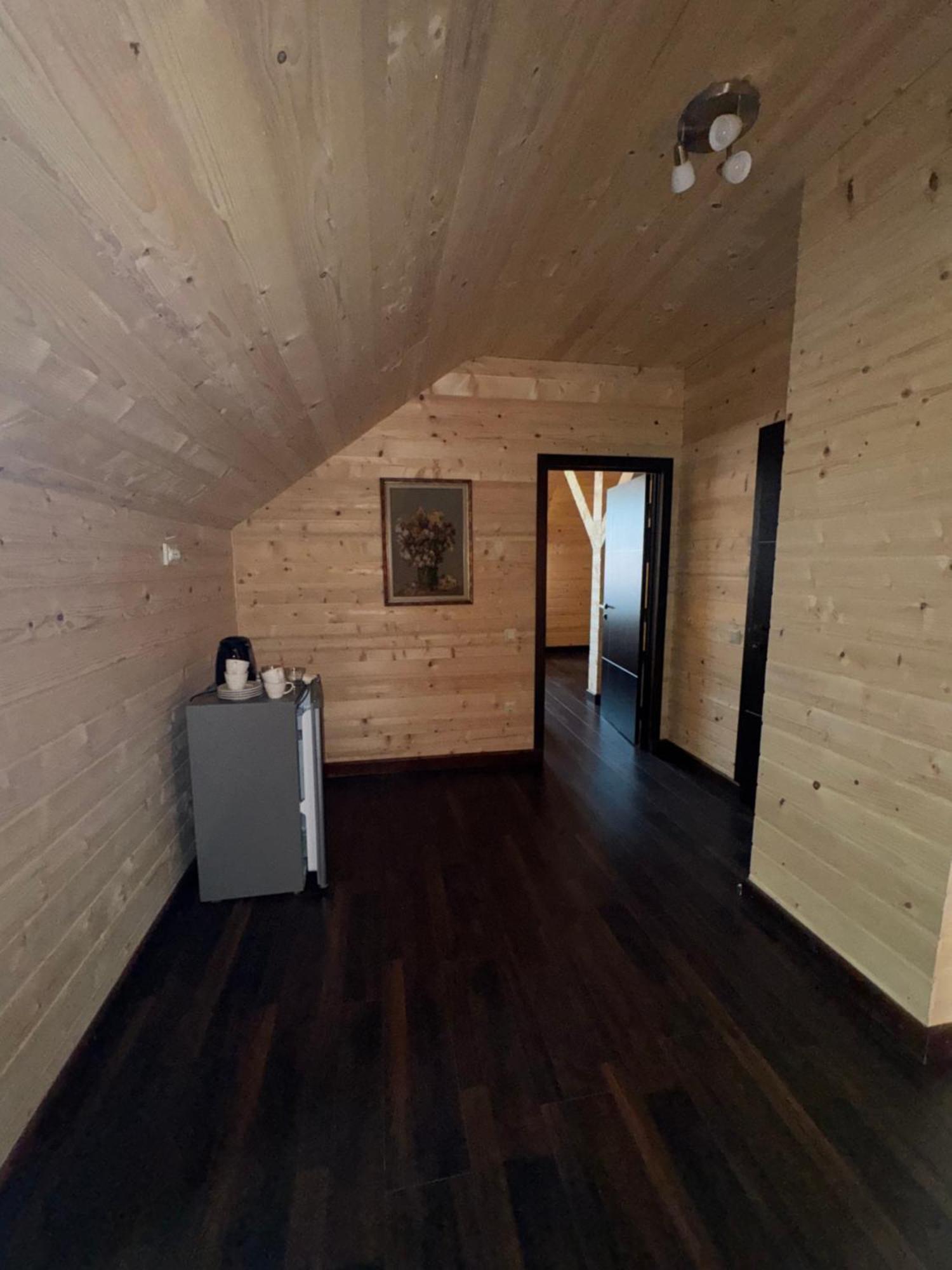 Опришок Hotel Poljanicja Kültér fotó