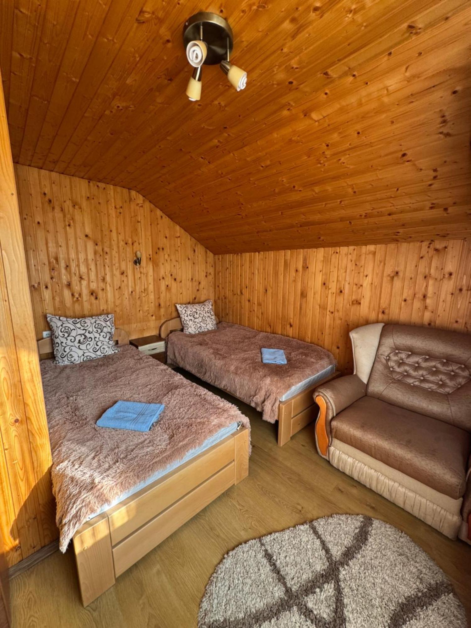 Опришок Hotel Poljanicja Kültér fotó