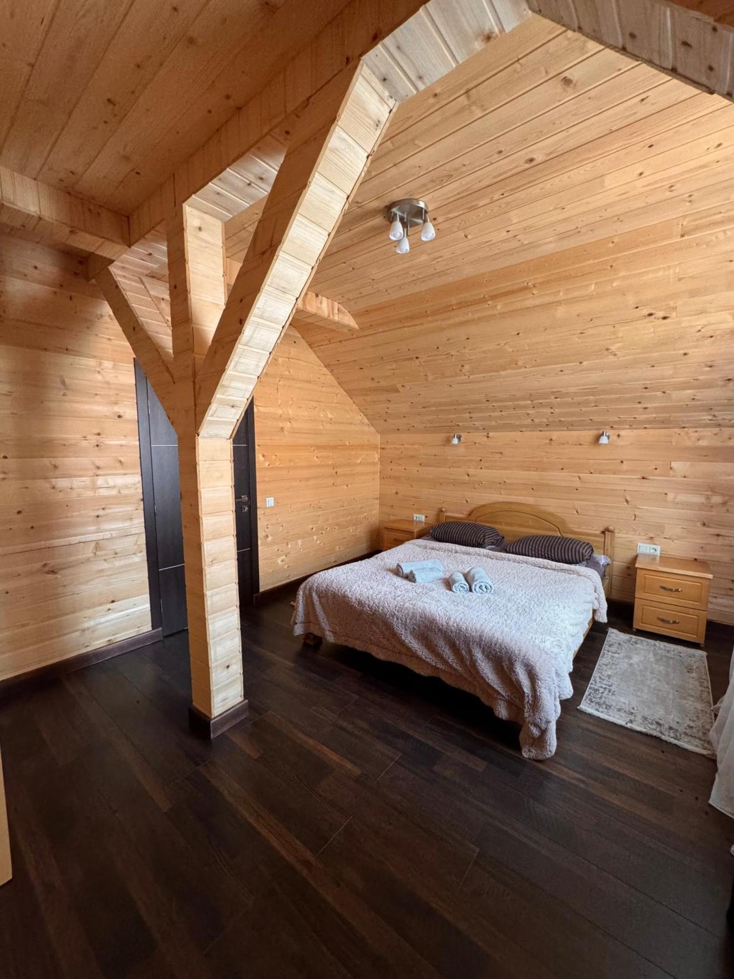 Опришок Hotel Poljanicja Kültér fotó