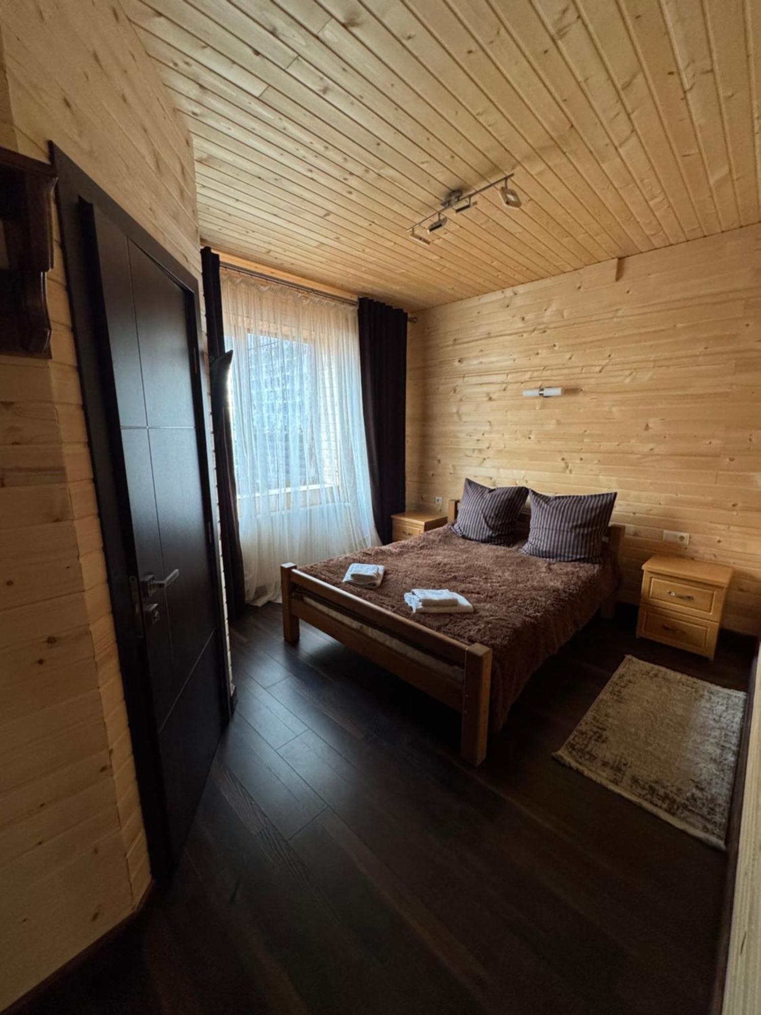 Опришок Hotel Poljanicja Kültér fotó