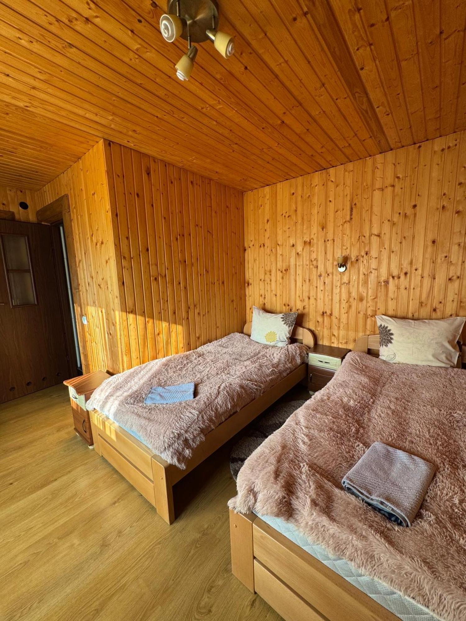 Опришок Hotel Poljanicja Kültér fotó